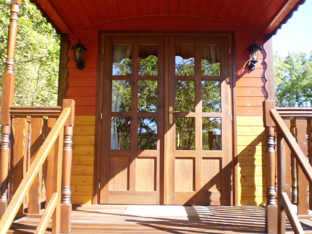 Bed and Breakfast Les Roziers - Roulotte Bagnac Zimmer foto