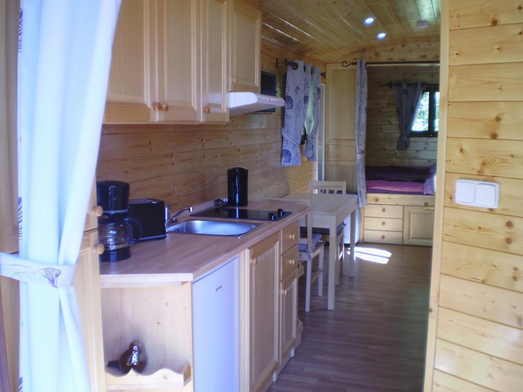 Bed and Breakfast Les Roziers - Roulotte Bagnac Exterior foto