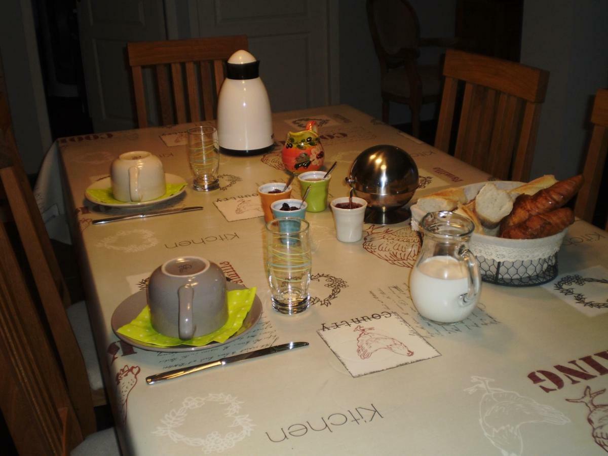 Bed and Breakfast Les Roziers - Roulotte Bagnac Exterior foto